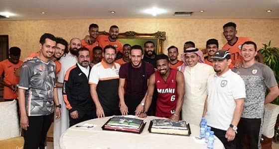 الشباب ينظم حفل وداع للجزائري محمد بن يطو