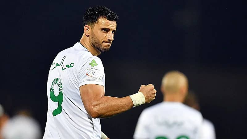 تحديد مصير ثلاثي الأهلي بعد الهبوط إلى دوري يلو 