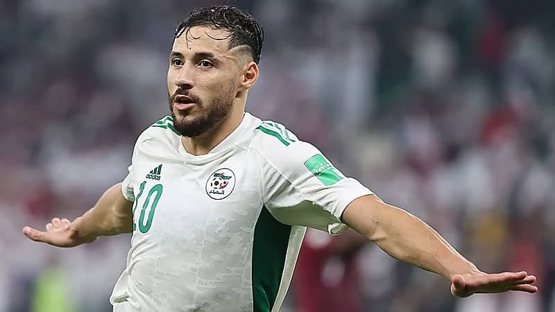 بلايلي يعبر عن حزنه بعد استبعاده من قائمة منتخب الجزائر