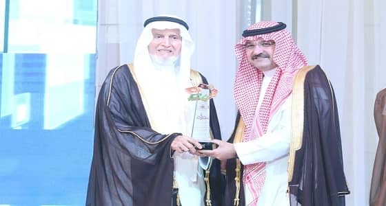 مشعل بن ماجد يكرم 1000 حافظ وحافظة من أبناء خيركم