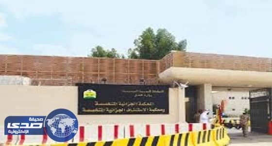 بالفيديو.. ألماني يذهب لعمله بالسباحة 44 كيلو متر شهرياً