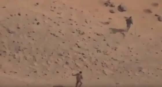 شاهد.. فرار عناصر الحوثي بمحافظة الجوف