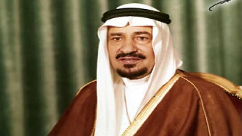 صورة نادرة لاستقبال أهالي الرياض للملك خالد