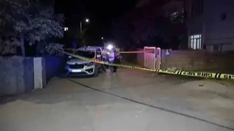 طفل يطعن والده دفاعًا عن والدته