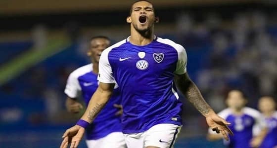 بالفيديو.. ريفاس يردد النشيد الوطني قبل مباراة الفيصلي