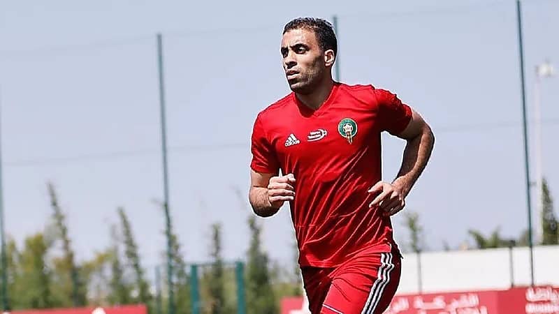 لاعب مغربي يهاجم حمدالله: لم يحترم التراتبية