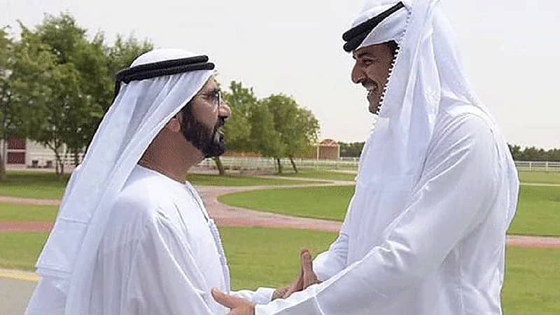 محمد بن راشد يهدي قصيدة لأمير قطر لفوز الجواد هوت شو بكأس دبي العالمي