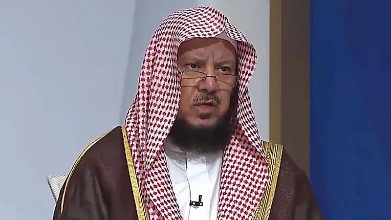 السليمان يوضح هل يجوز للعامل أن يبيع بالدين دون إذن صاحب العمل؟.. فيديو