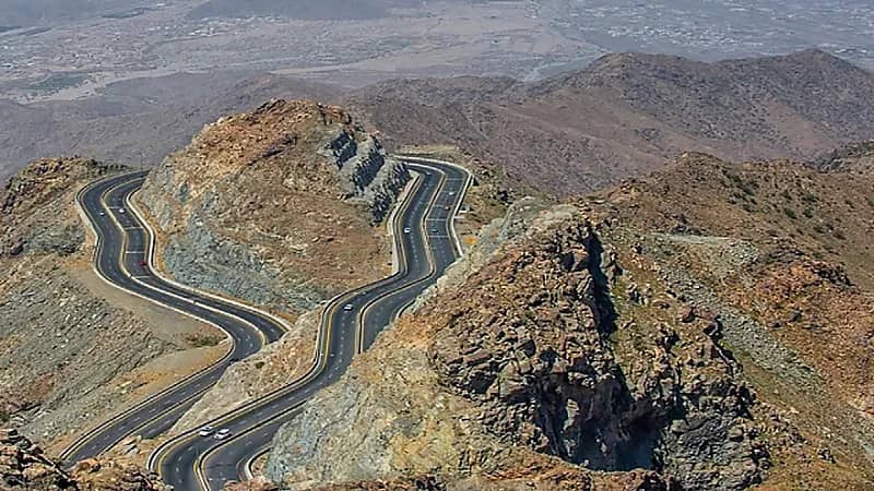 إغلاق مؤقت لطريق الهدا احترازيًا بالاتجاهين