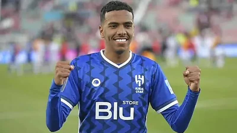 الجوير يقترب من مغادرة الهلال لضمان المشاركة أساسيًا