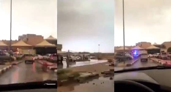 بالفيديو.. جامعة القصيم تخلي كلية الطالبات بسبب تماس كهربائي