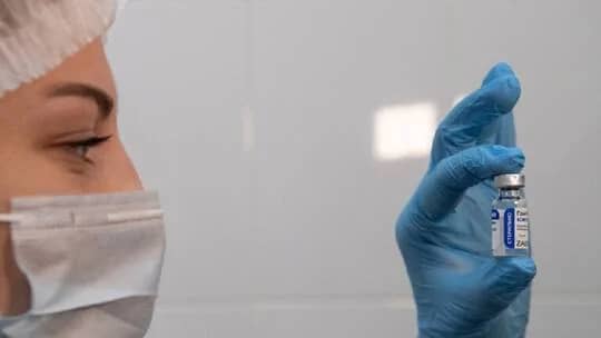 الصحة العالمية: الموافقة على الاستخدام الطارئ للقاح "سبوتنيك V" قريبا