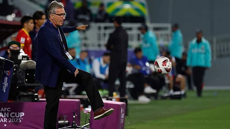 الاتحاد العُماني يقيل مدربه بعد الخروج الآسيوي