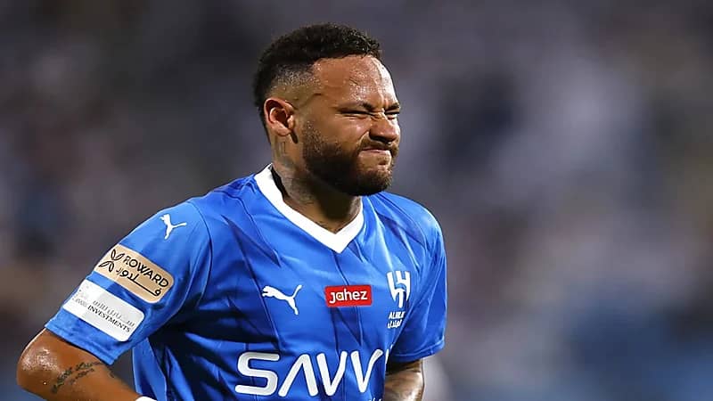 الكشف عن سبب تأخر نيمار في إجراء عمليته الجراحية