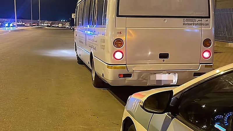 "المرور" يضبط قائد مركبة لمخالفته النظام وسيرة بسرعة جنونية