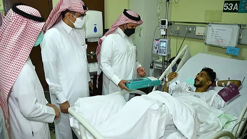 الخدمات الطبية بوزارة الداخلية تعايد المرضى