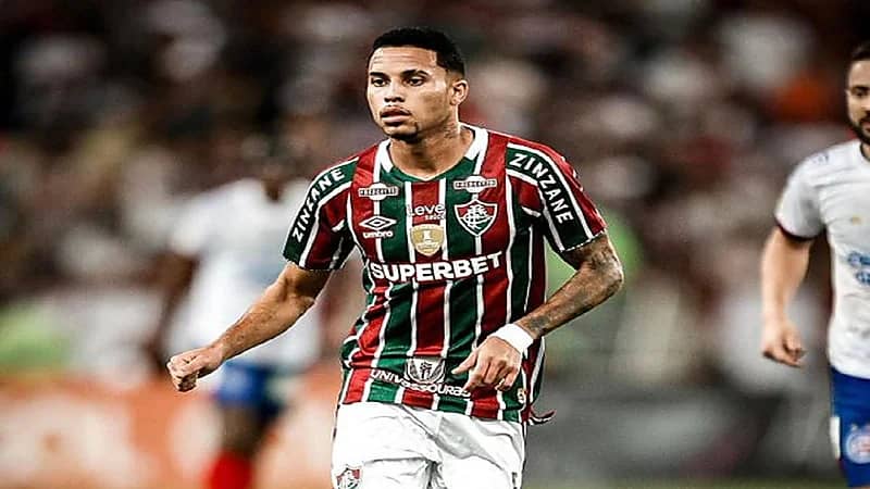 الأهلي يسعى لحسم صفقة أليكساندر