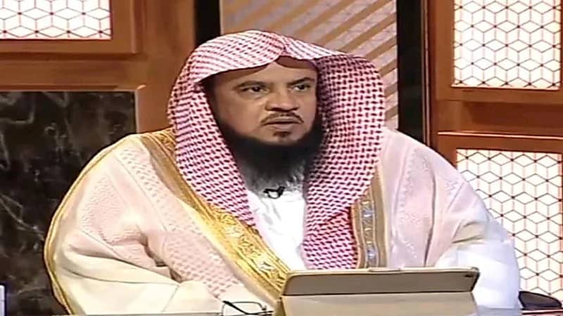 الشيخ السبر يوضح حكم وضع صور فوتوغرافية للحيوانات أو الطيور بالمجلس