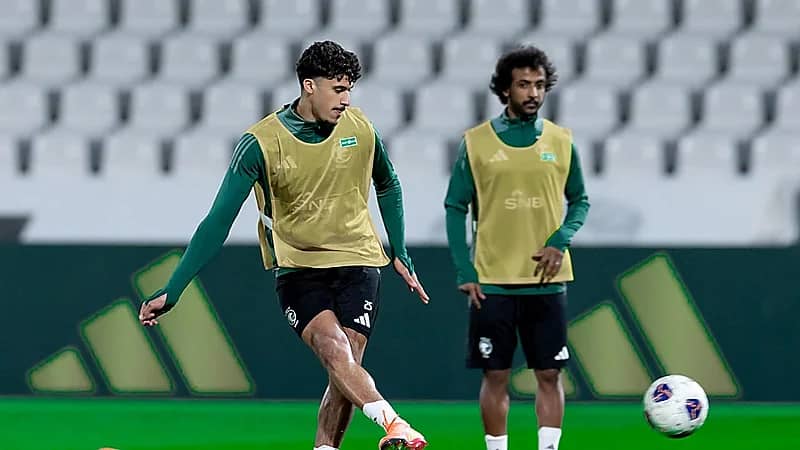 الأخضر يواصل تدريباته تأهبًا لكأس الخليج