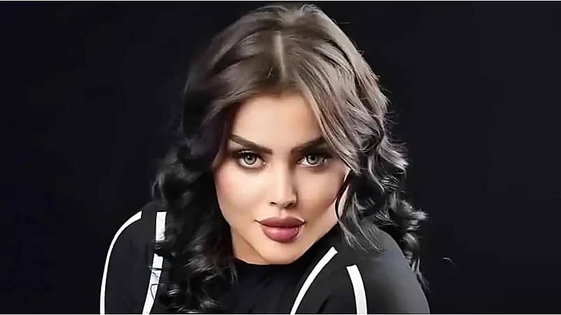 بلوغر عراقية تتعرض للضرب المبرح داخل السجن