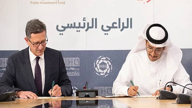 شركة "روشن" توقع اتفاقية لرعاية دوري المحترفين