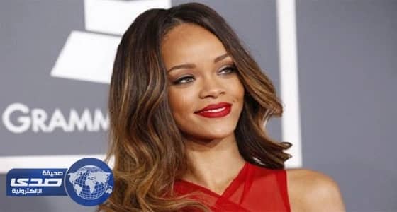 انتقادات واسعة لريهانا والبعض يتكهن بحملها من الشاب السعودي