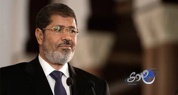 "مرسي" لـ"نشطاء تويتر": تركة الفساد ثقيلة وسنواجهها بالقانون