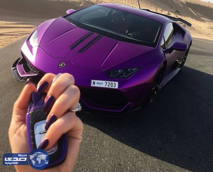 بالفيديو.. لامبورجيني هوراكان تعدل بلون أرجواني رائع في دبي