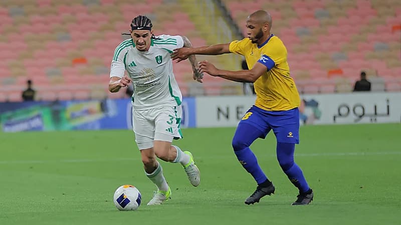 ولي العهد يصل لملعب الجوهرة لحضور نهائي كأس الملك .. فيديو