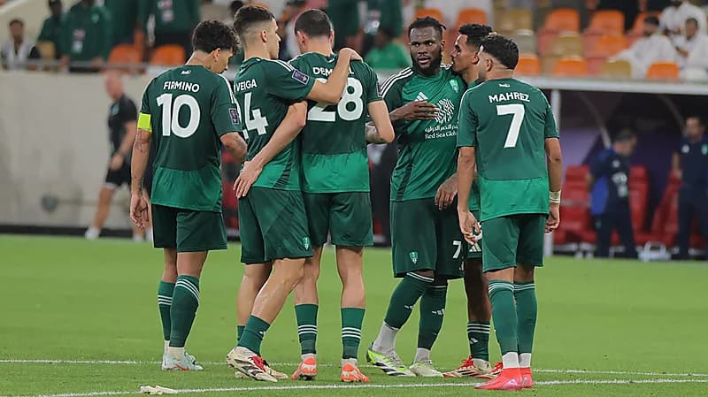 الأهلي يقصي الريان ويتأهل إلى ربع نهائي النخبة الآسيوية .. فيديو وصور