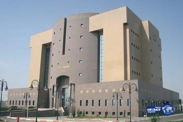 التحفظ على رئيس أحد أندية العاصمة لحين دفعه مستحقات اللاعبين