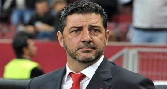 فيتوريا يعكف لتأمين 4 مباريات ودية في البرتغال 