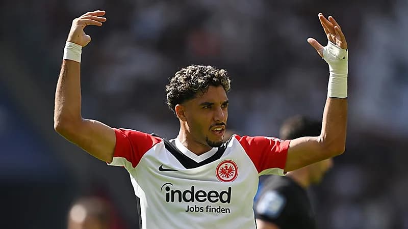 عمر مرموش خارج حسابات ليفربول