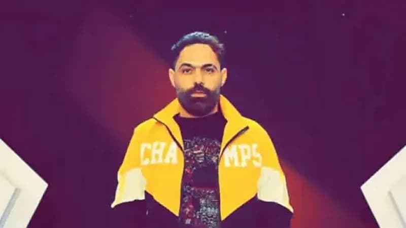 إيقاف فنان عن العمل لتورطه في قضايا احتيال