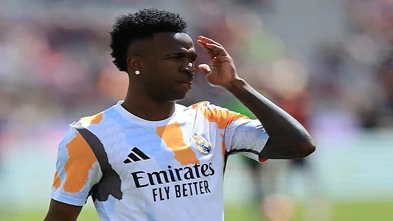 عرض سعودي ومطالب مالية تُعقد تجديد عقد فينيسيوس مع مدريد