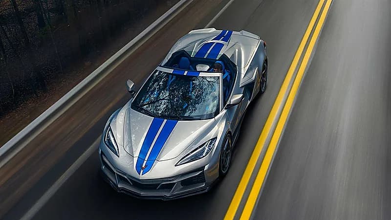 بالصور.. مواصفات شيفروليه كورفيت E-Ray الهجينة