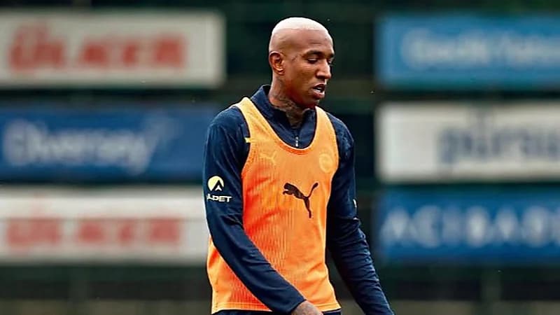 الإصابة تبعد تاليسكا عن الملاعب