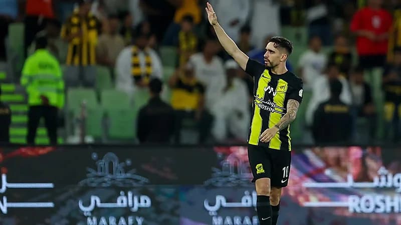 أحد أندية دوري روشن يفاوض كورنادو