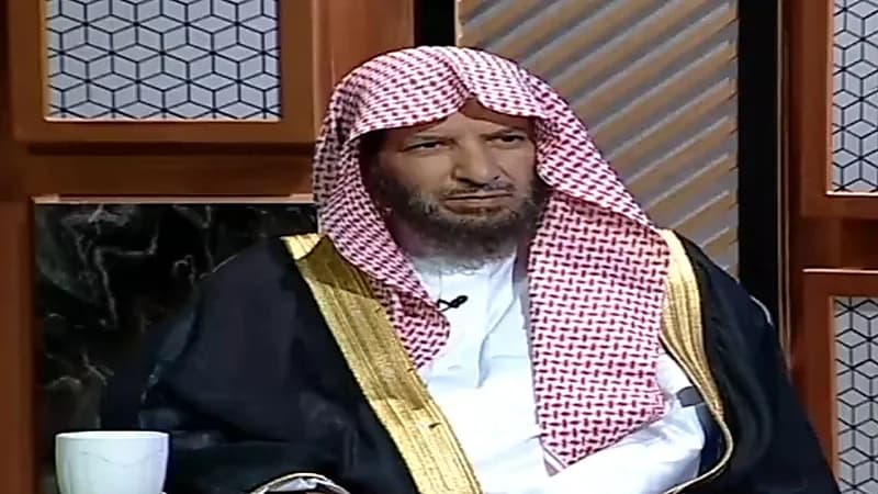 "الشتري" يوضح حكم صلاة المرأة على الميت في المسجد