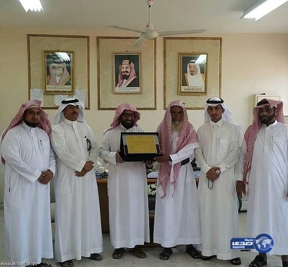 بالصور.. ازالة أكثر من 448 متراً من الأنقاض والأتربة بحي البديع في أبها