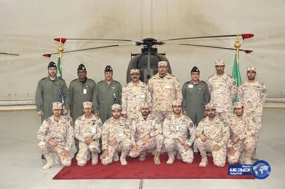 بالصور.. معلم ينهي معاناة الطلاب مع الحقيبة المدرسية بتقسيم الكتب الدراسية