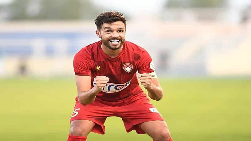 ضمك يتخطى الفيحاء في الرمق الأخير