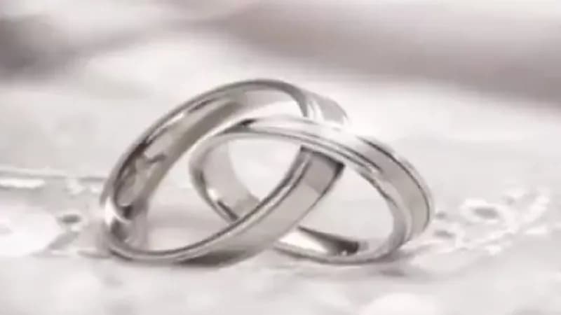 "قانوني": القرآن يحرم العضل والقوانين تمنعه