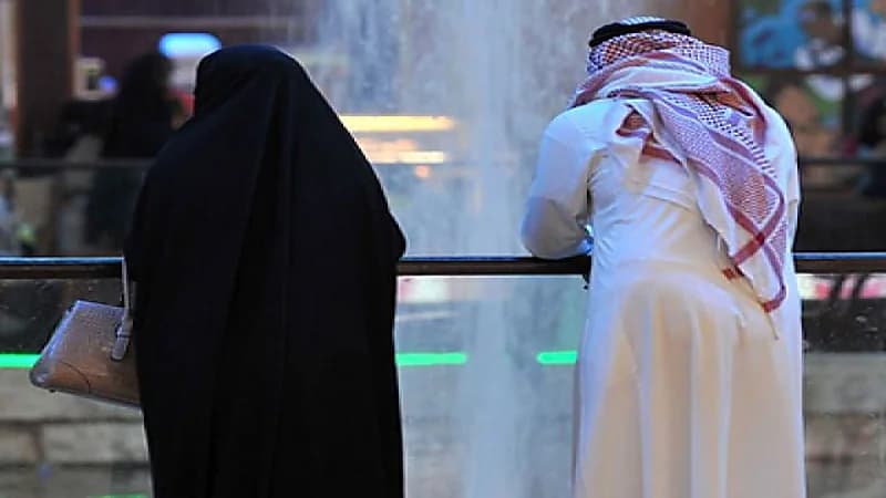 محامٍ: هجر الزوج لزوجته لأكثر من 4 أشهر يؤدي لفسخ عقد الزواج.. فيديو