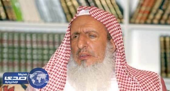 بالفيديو.. مفتي المملكة يحذر من قنوات ومواقع تبث أفكارًا سيئة