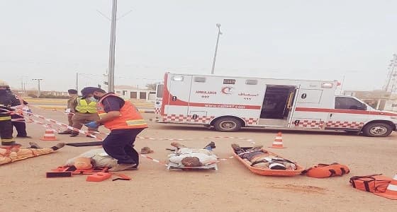 بالصور.. الدفاع المدني والهلال الأحمر يشاركان فرضية لانهيار مبنى