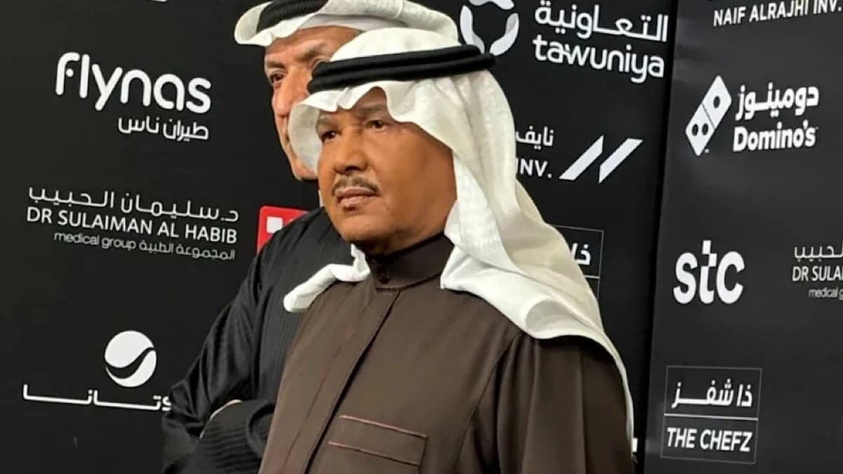محمد عبده: هلا بالطيب الغالي من أقرب الاغاني لقلبي.. فيديو