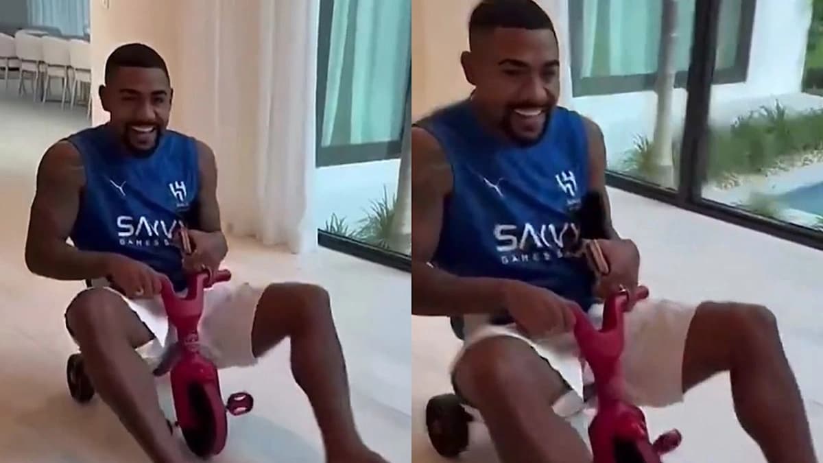 مالكوم  يظهر جانباً طفولياً ومرحاً من حياته ويقود دراجة أطفال.. فيديو