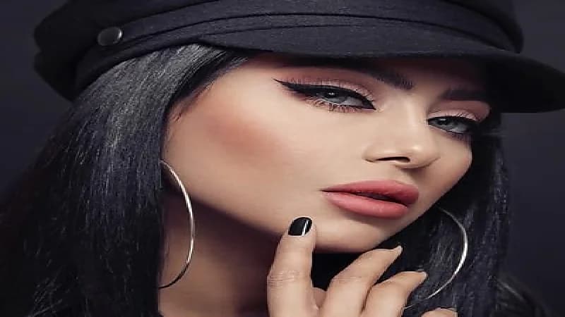 شيلاء سبت تنفعل على متابع سألها عن سبب عدم زواجها