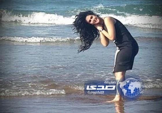 صور سلمى رشيد على شاطئ دياب تستفز جمهورها